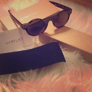 EYEBUY DIRECT #RFLKT Premium Collection